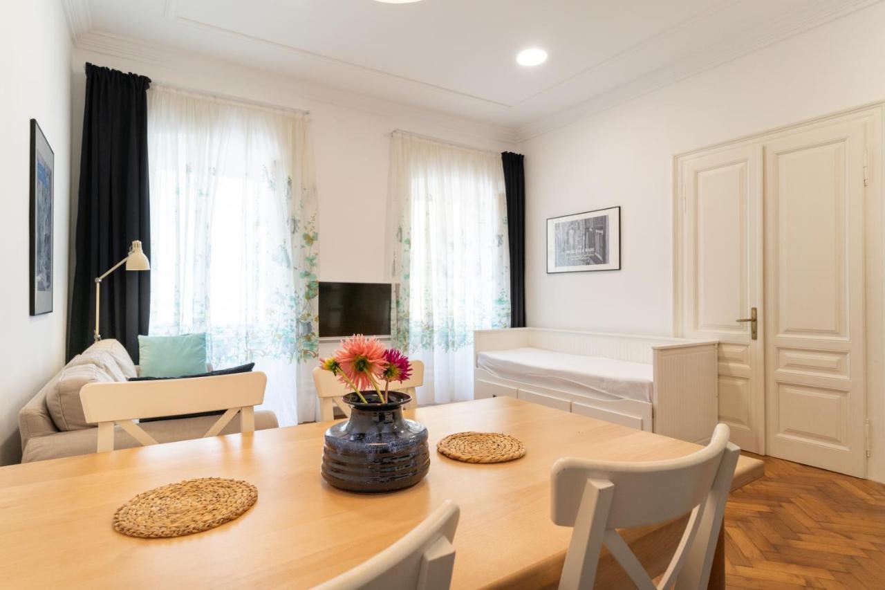 Mimi Carera Apartment & Room Rovinj Exterior photo